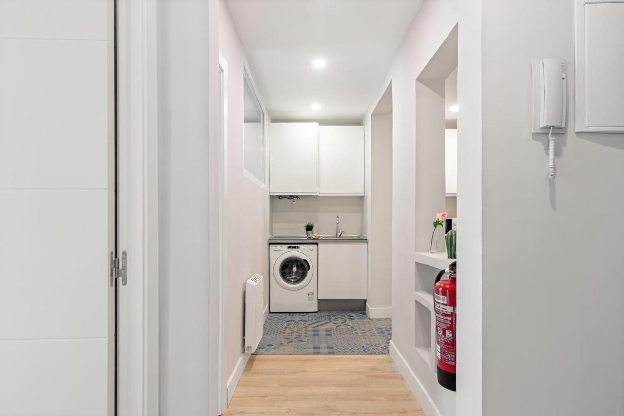 2 Bedrooms 1 Bathroom Furnished - Las Letras - Bright - Mintystay Madrid Eksteriør billede