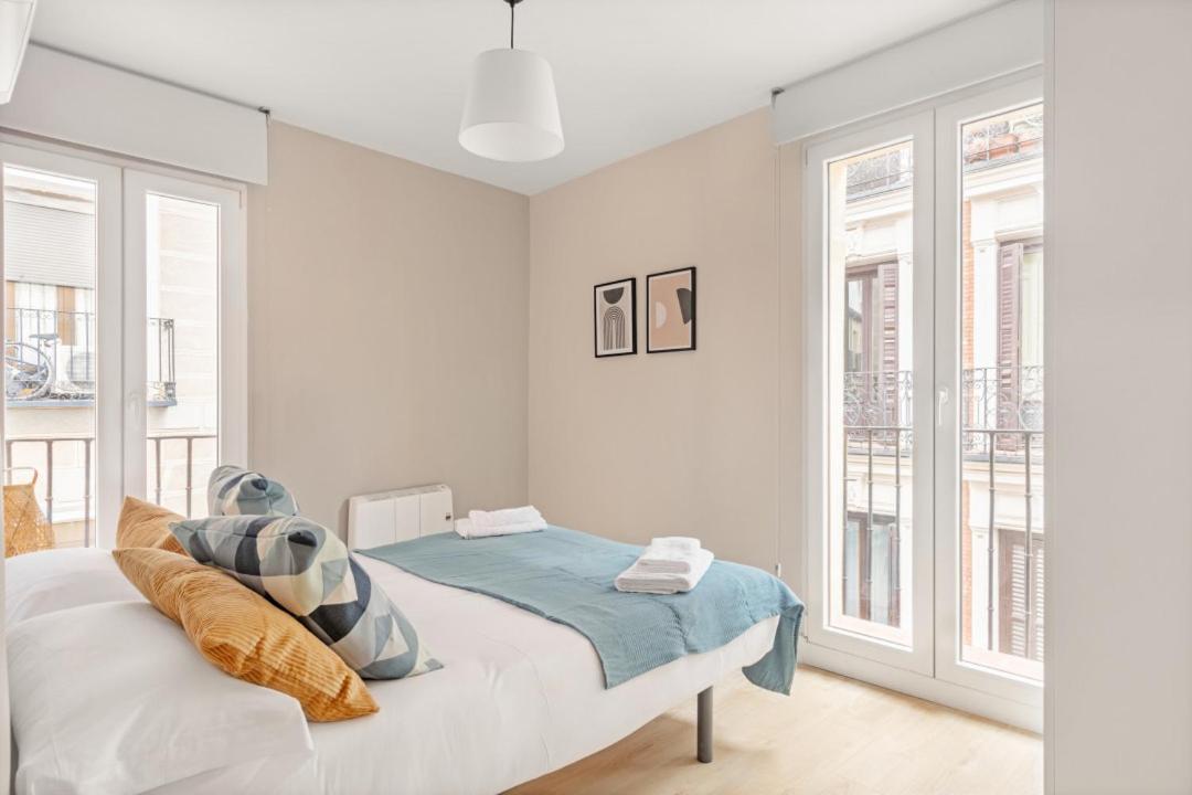 2 Bedrooms 1 Bathroom Furnished - Las Letras - Bright - Mintystay Madrid Eksteriør billede