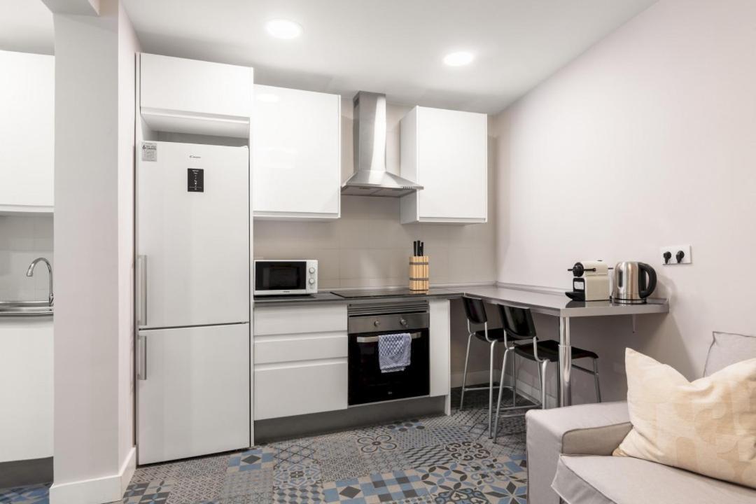 2 Bedrooms 1 Bathroom Furnished - Las Letras - Bright - Mintystay Madrid Eksteriør billede