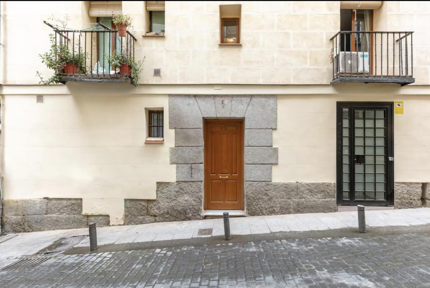 2 Bedrooms 1 Bathroom Furnished - Las Letras - Bright - Mintystay Madrid Eksteriør billede